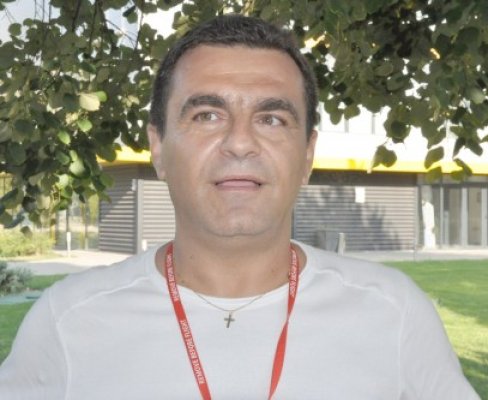 Pilotul Mărgineanu: Aş zbura şi cu o barză, nu doar cu avioane